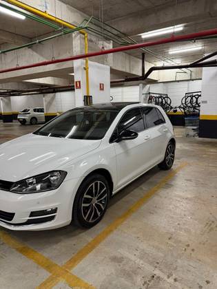 VOLKSWAGEN GOLF 1.4 TSI HIGHLINE 16V GASOLINA 4P AUTOMÁTICO VOLKSWAGEN GOLF 1.4 TSI HIGHLINE 16V GASOLINA 4P AUTOMÁTICO